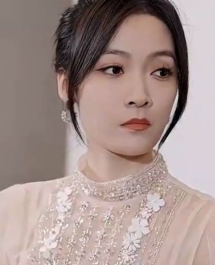 千金归来夫人她A爆全球第02集