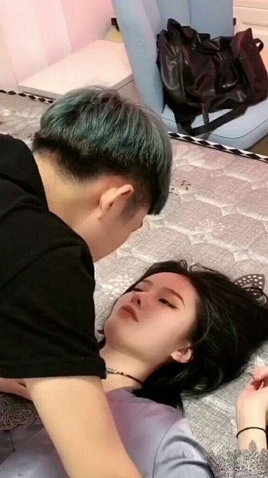 我的霸道美女房东第90集