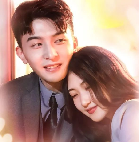 闪婚老公是首富第09集