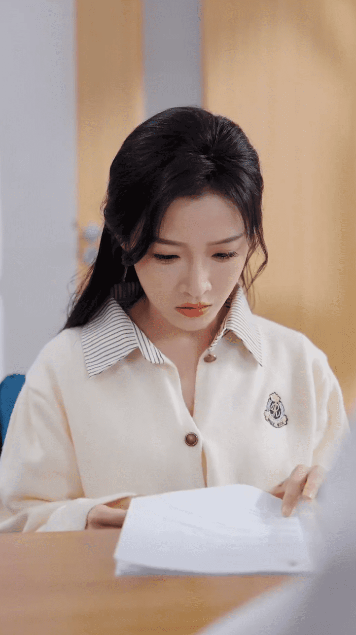 离婚后，陆总舔狗上身帮我提鞋(全集)